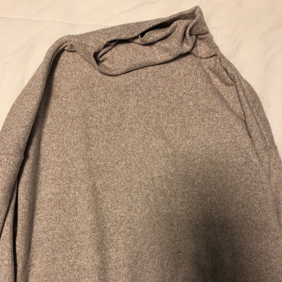 Uniqlo Fleece extremely soft sweater 10/10 quality - Picture 1 of 4